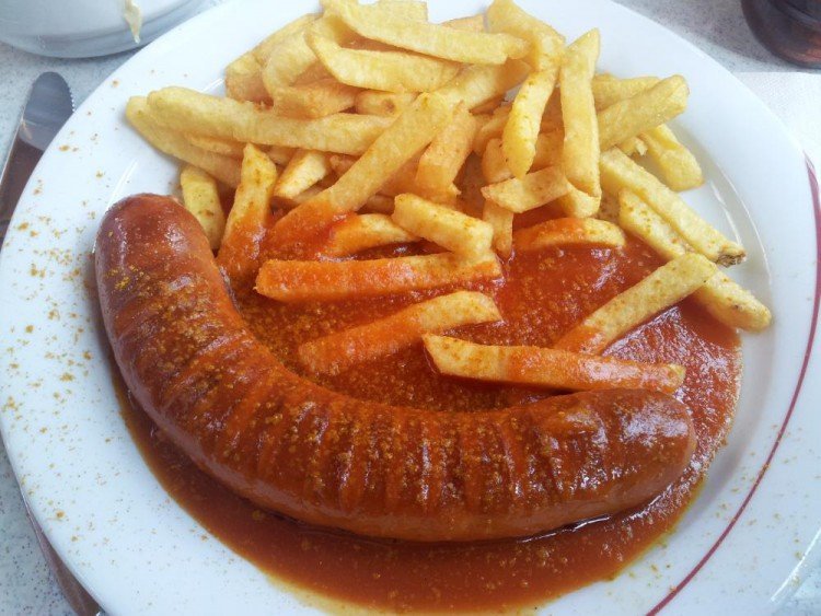 Mensa Uni Passau Currywurst