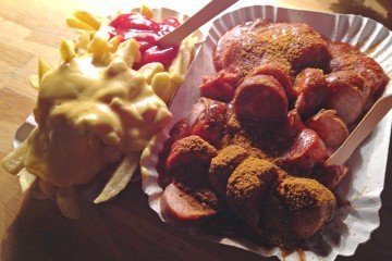 Currywurst der Wursterei in Berlin